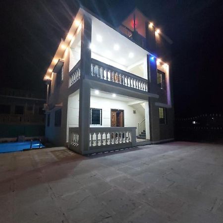 A2Zroomz Aarya Villa 4 Bhk Lonavala Dış mekan fotoğraf